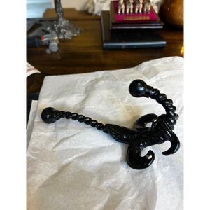 Black Cast Iron Fleur de Lis Wall Hook Decorative Single Hook